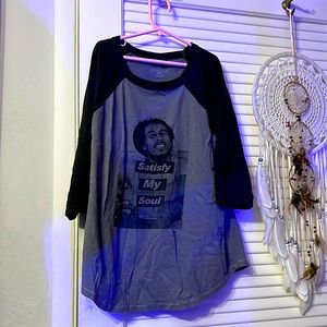 Size Medium, Bob Marley 2000s shirt